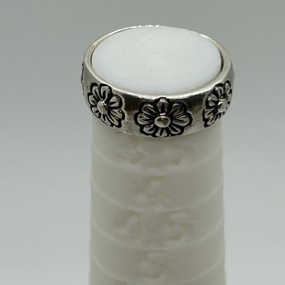 Sterling Silver Daisy Ring Flower Floral 925 Pinky or Child Ring Size 3 - Picture 8 of 14